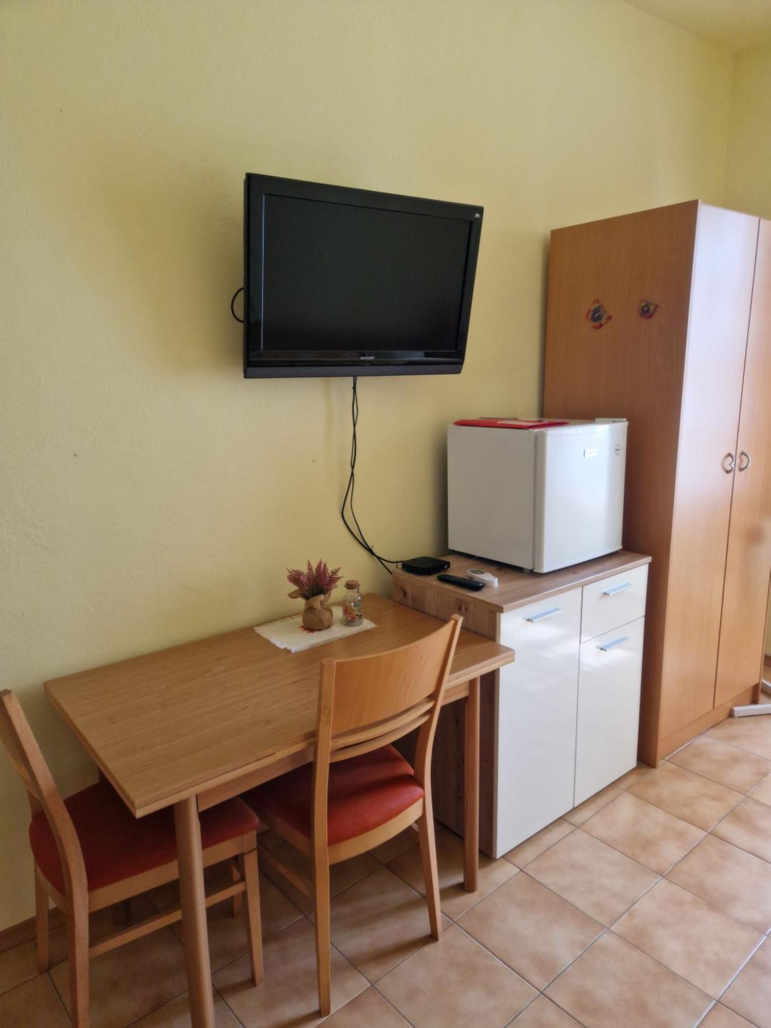 Apartma In Soba Vipavski Kriz Ajdovščina Zimmer foto