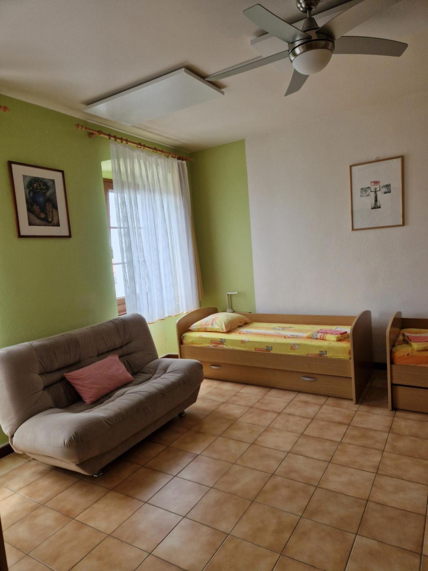 Apartma In Soba Vipavski Kriz Ajdovščina Zimmer foto