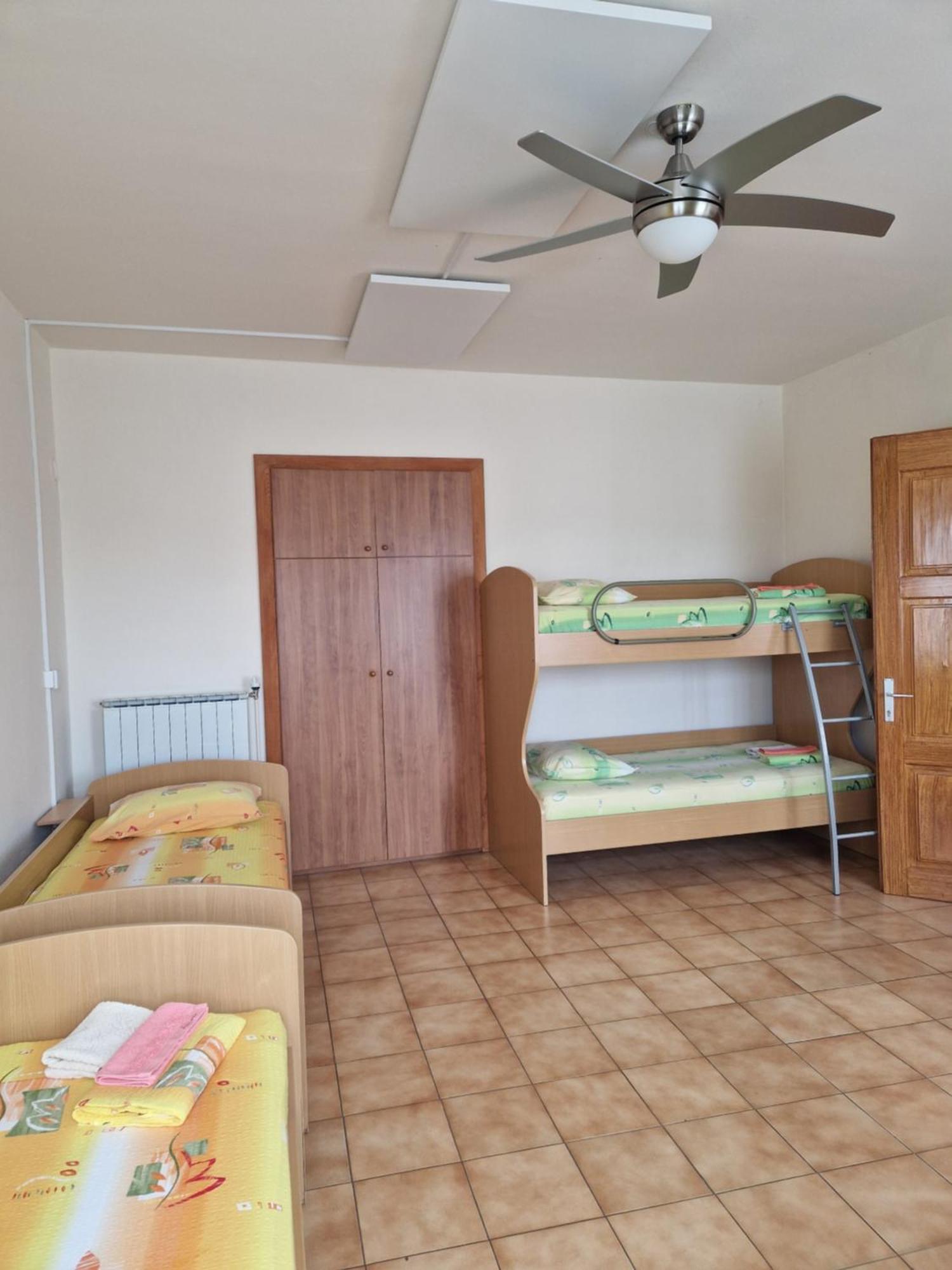 Apartma In Soba Vipavski Kriz Ajdovščina Zimmer foto